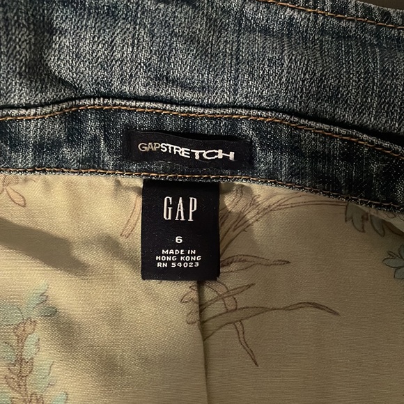 Gap Jean jacket woman’s size 6 - Picture 5 of 12